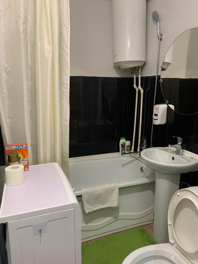 Уютная Квартира В Центре По Ул Гоголя Karagandy Extérieur photo